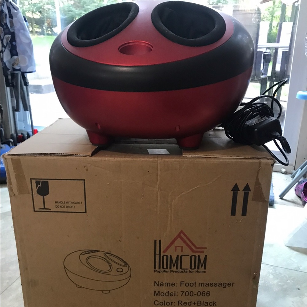 HomCom Foot massager. Red/black.